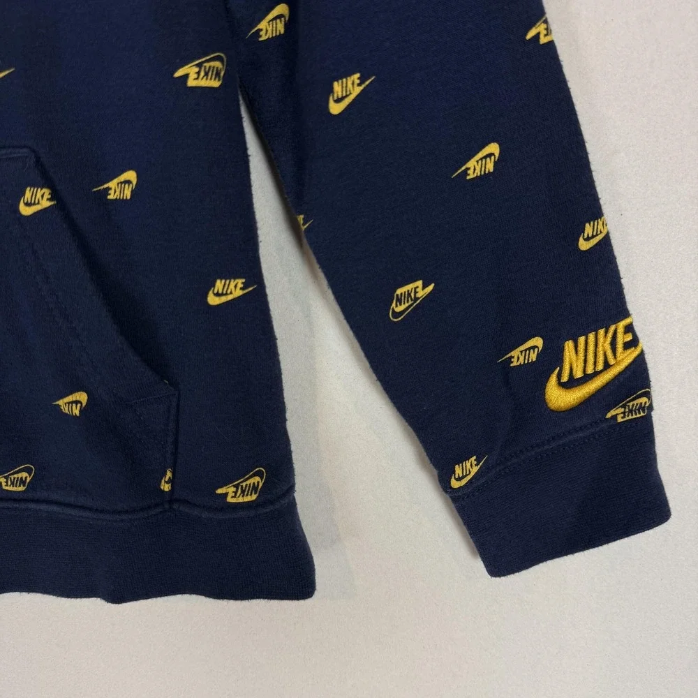 Nike Hoodie Sweatshirt Kids 6-7 Blue Fleece Pullover Allover Swoosh Logo Graphic